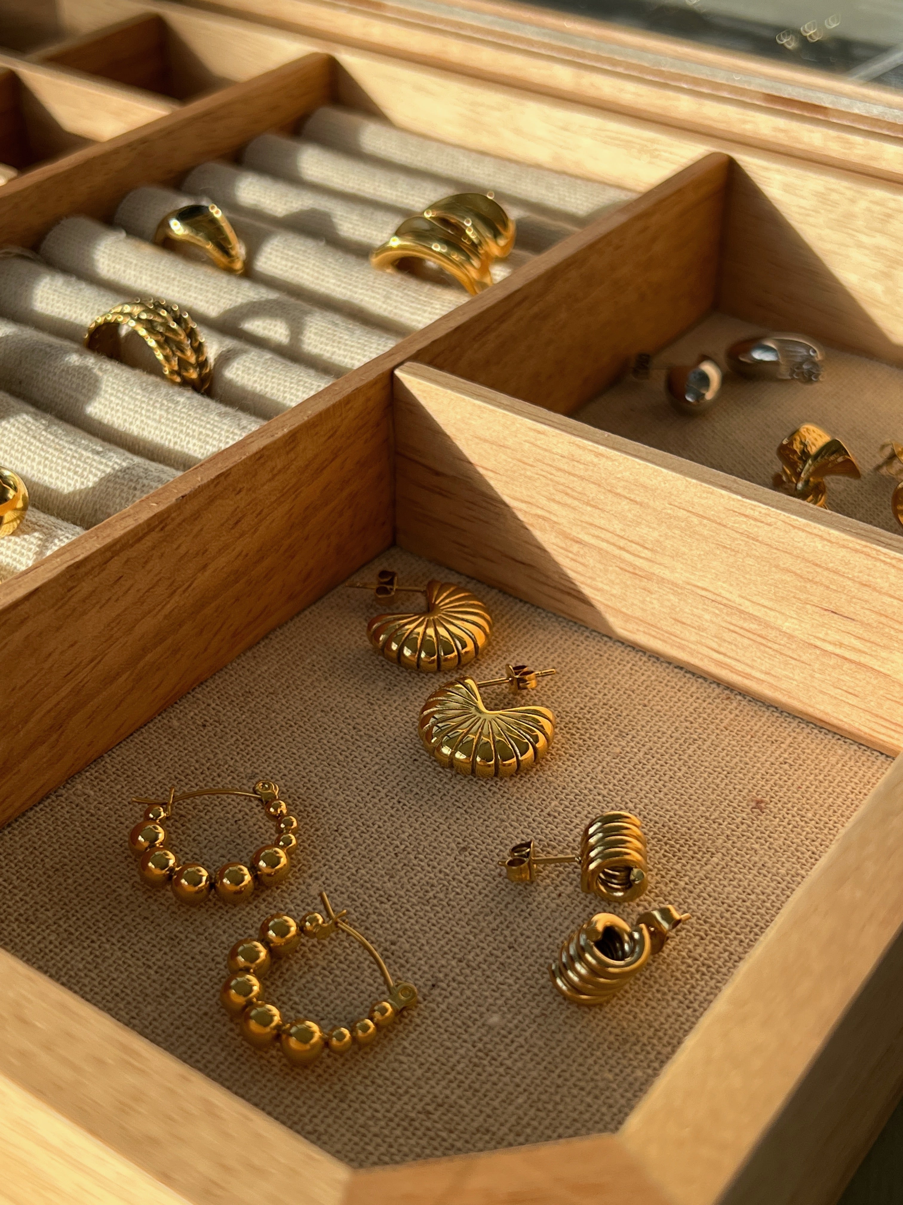 The Origin of Jewelry