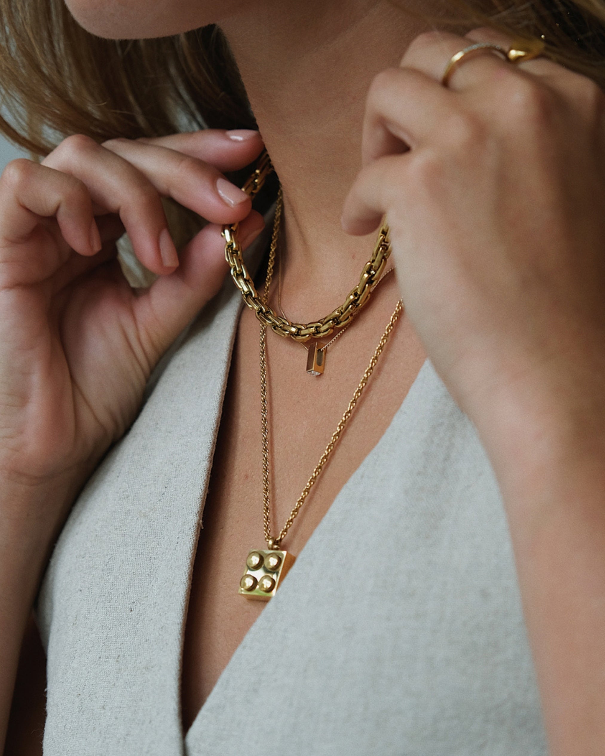 Amal necklace